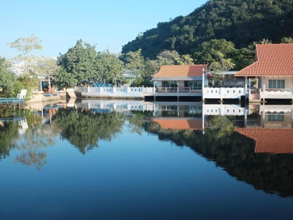Anavilla Tangke Resort Khanom Luaran gambar